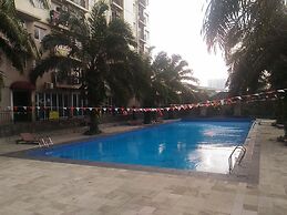 Pool View 2BR Mutiara Bekasi Apartment