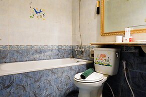 Spacious 1BR Apartment at Taman Beverly