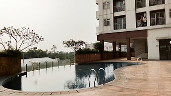 Bright Studio Apartment Serpong Greenview