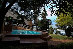 Waterfront Country Lodge