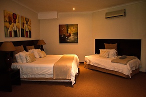 Waterfront Country Lodge