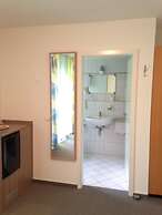 Astra Hotel Garni