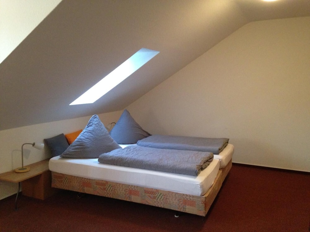 Astra Hotel Garni