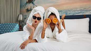 Hotel Indigo Dubai Downtown by IHG