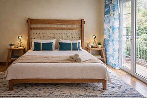Mignon & Teak