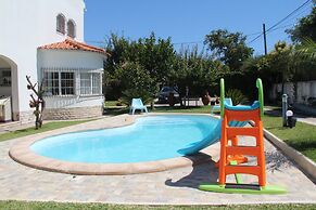 Sesimbra Stylish Villa by Homing