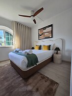 Sesimbra Stylish Villa by Homing