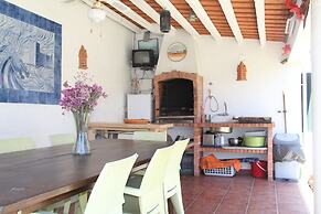 Sesimbra Stylish Villa by Homing