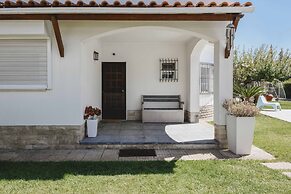 Sesimbra Stylish Villa by Homing