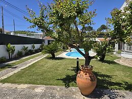 Sesimbra Stylish Villa by Homing