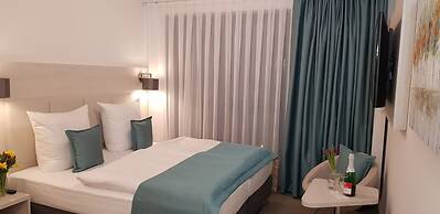 Apricot Hotel