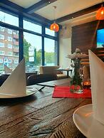 Apricot Hotel