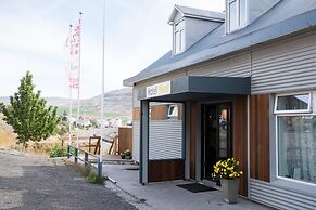 Hotel West