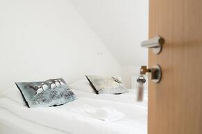 Hotel West