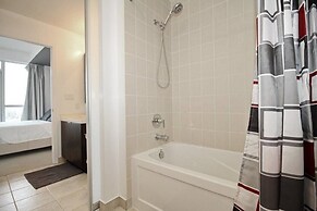 Executive 2 Bedroom Condo Across CN Tower