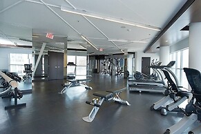 Executive 2 Bedroom Condo Across CN Tower