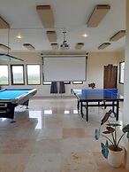 Medewi Manor