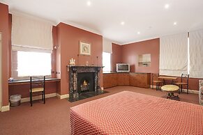 Grand Central Accommodation B&B Cobden