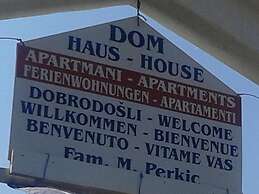 Holiday House Perkic mm