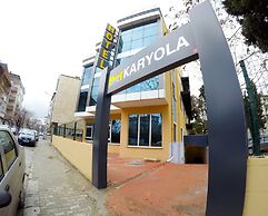 Karyola Otel - Caters to Men