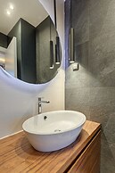 Black Pearl Luxury Suites