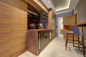 Black Pearl Luxury Suites