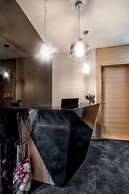 Black Pearl Luxury Suites