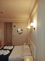 Aquila Beach Hotel