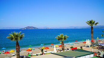 Aquila Beach Hotel
