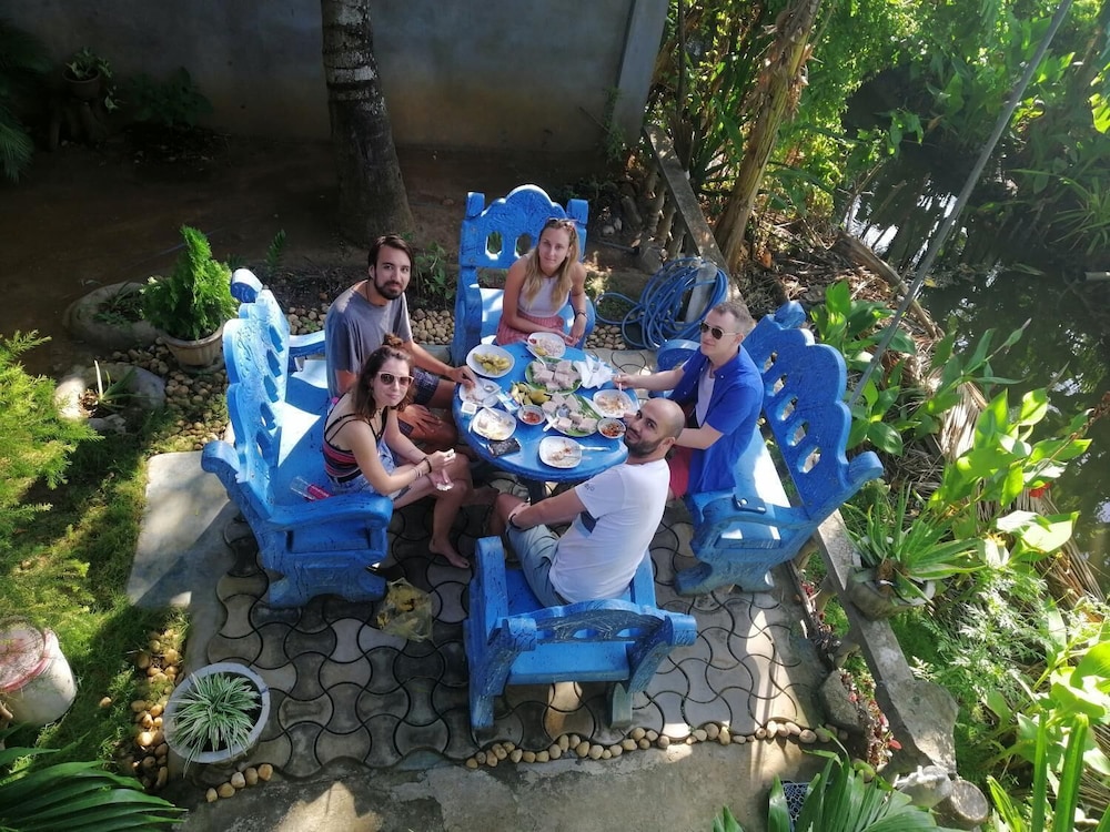 Viveka Inn Guest
