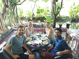 Viveka Inn Guest