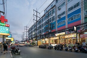 Baan Thai Beach Side Residence