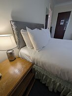The Walnut Tree Hotel