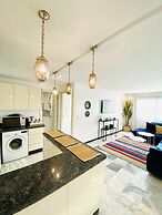 Foch Apartment