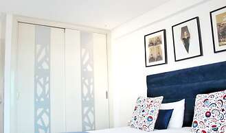 Foch Apartment