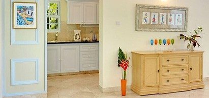 Villa Amberley House & Cottage