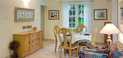 Villa Amberley House & Cottage