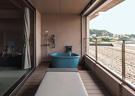IKI RETREAT by Onko Chishin