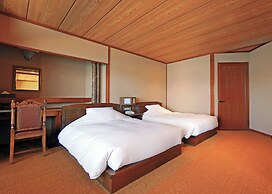 IKI RETREAT by Onko Chishin