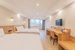 Hamilton Hotel