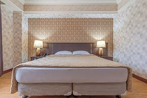 Hamilton Hotel