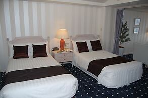 Luke Plaza Hotel