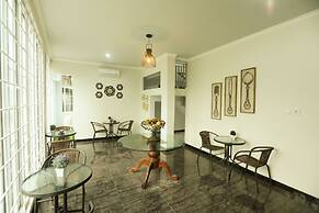Nest Residence