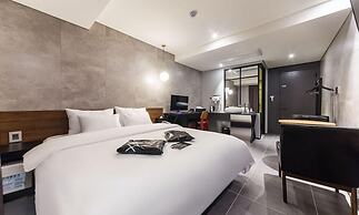 Anyang Premier Hotel XYM