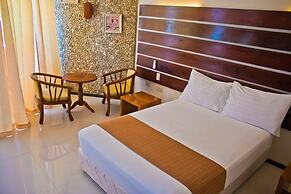 Caluwayan Palm Island Resort