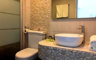Ariana Eco Suites - Adults Only