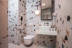 Mazoren Art Hotel
