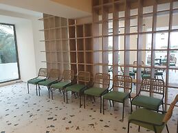 Mazoren Art Hotel