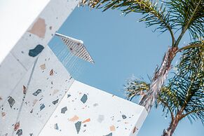 Mazoren Art Hotel