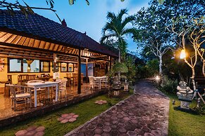 Bunda 7 Bungalow